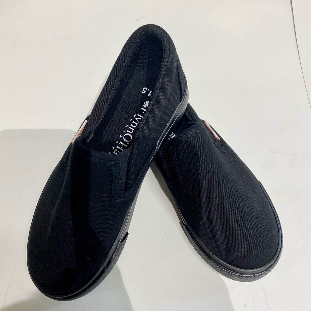 Brand New Flynn O’Hara Slip-On Sneaker.